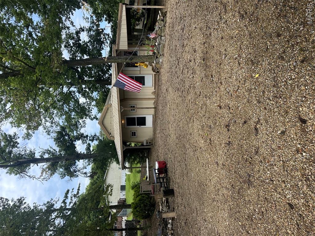 2nd image of 19609 Kay Ln, Carlyle, IL 62231 | MLS# MIS26053591