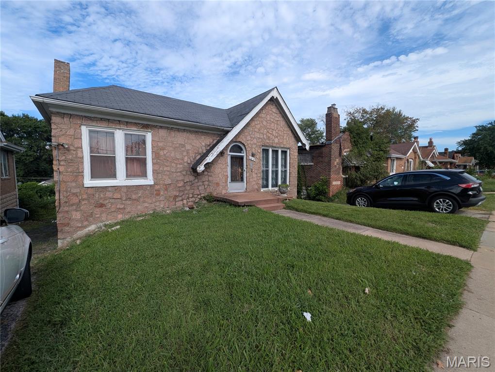 2nd image of 2262 Lucas And Hunt Rd, Saint Louis, MO 63121 | MLS# MIS26053596