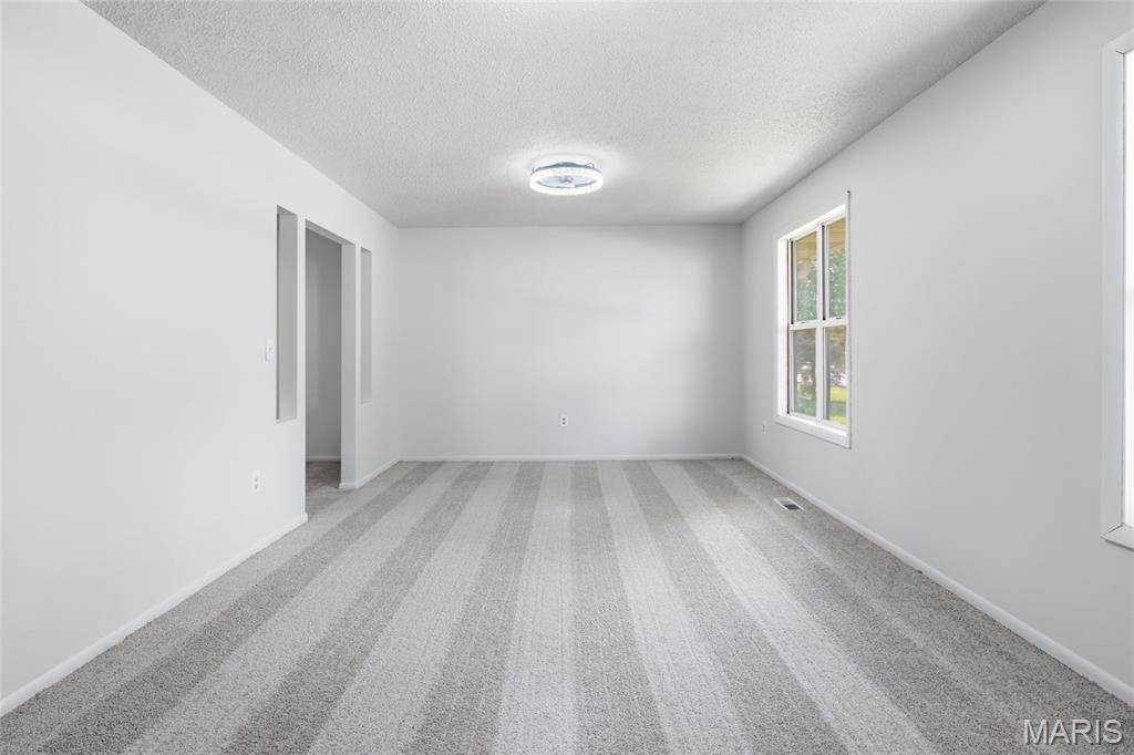 image of 30 Mar Jacques Dr, Belleville, IL 62226 | MLS# MIS26053672