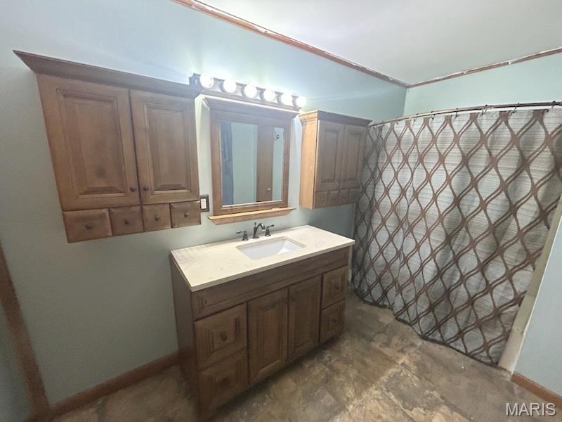 4th image of 327 Sycamore St, Carrollton, IL 62016 | MLS# MIS26053695