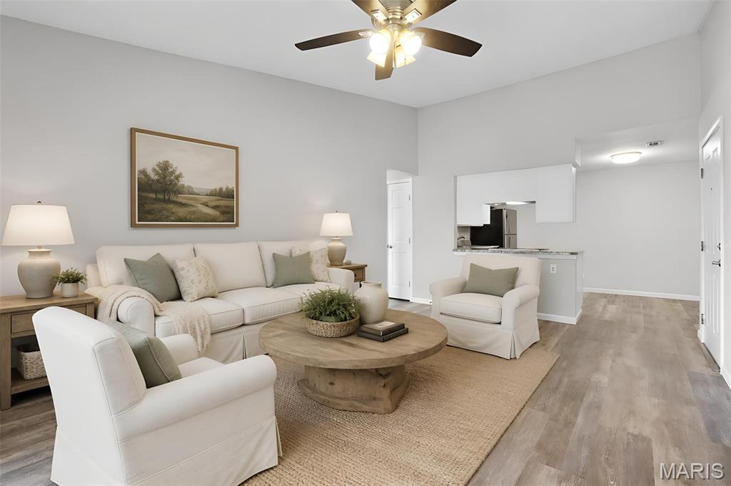 5th image of 1630 Summergate Pkwy #J, St Peters, MO 63303 | MLS# MIS26053704