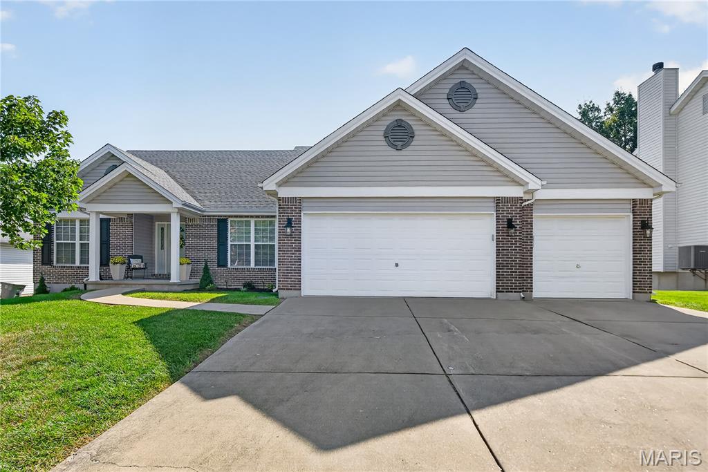 5th image of 1314 Brighton Crest Dr, O'fallon, MO 63366 | MLS# MIS26053735
