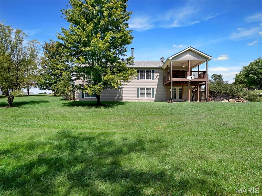 3rd image of 114 E Ledge Rock Dr, De Soto, MO 63020 | MLS# MIS26053749