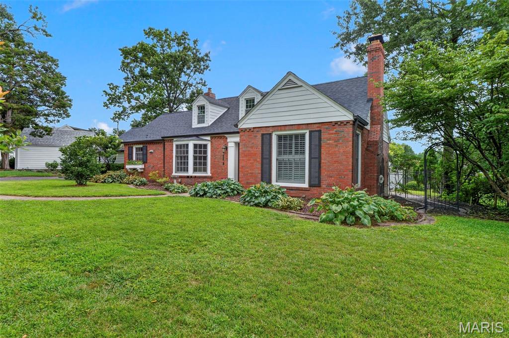 4th image of 38 Tulip Dr, Saint Louis, MO 63119 | MLS# MIS26053800