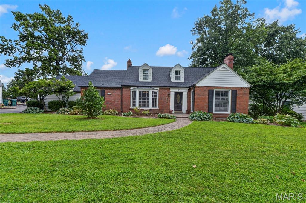 3rd image of 38 Tulip Dr, Saint Louis, MO 63119 | MLS# MIS26053800