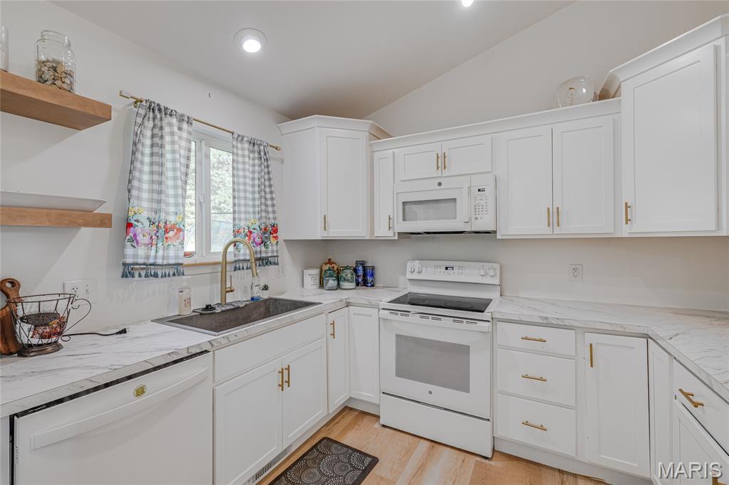 4th image of 363 Moss Ln, Farmington, MO 63640 | MLS# MIS26053864