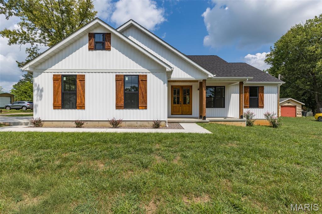 1st image of 203 Patterson St, Farmington, MO 63640 | MLS# MIS26053867