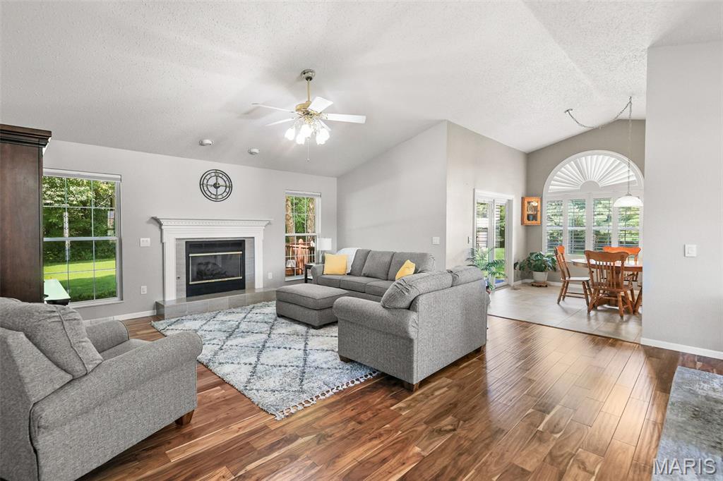 5th image of 1579 Meade Dr, O'fallon, IL 62269 | MLS# MIS26053875