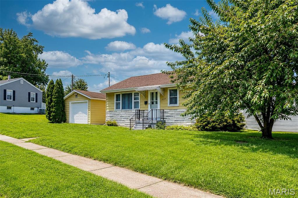 Photo 4 of Single family home for sale at 3349 Marmary Ln, Saint Ann, MO 63074 | MLS# MIS26053910 | Listing updated on 2026-09-04