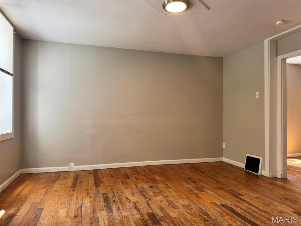 2nd image of 7607 Vermont Ave, Saint Louis, MO 63111 | MLS# MIS26053930
