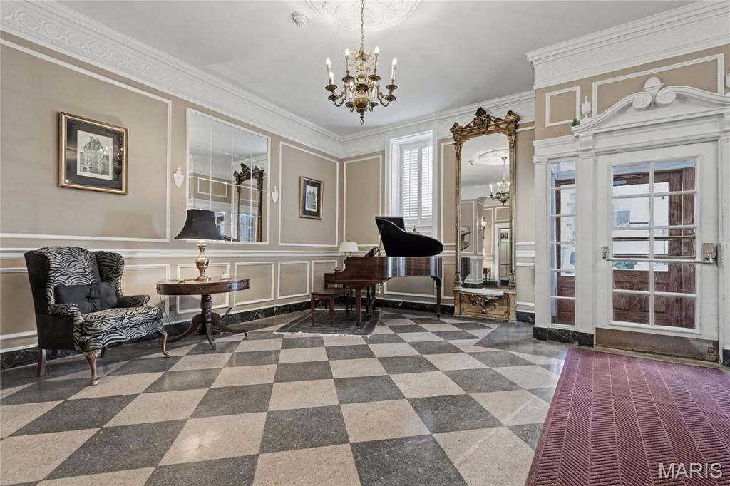 4th image of 701 S Skinker Blvd, St. Louis, MO 63105