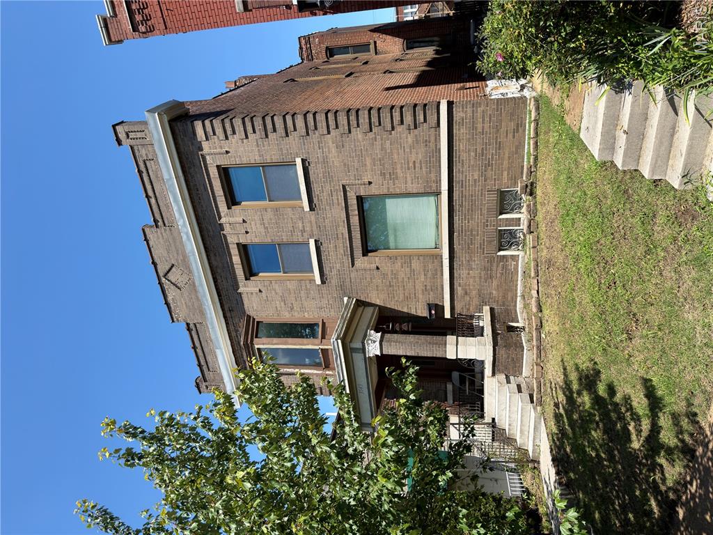 1st image of 3543 Humphrey St, Saint Louis, MO 63118 | MLS# MIS26053998