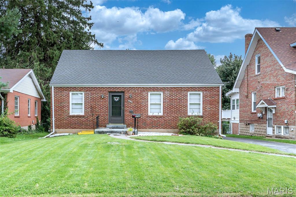 35th image of 8746 North Ave, St Louis, MO 63114 | MLS# MIS26054024