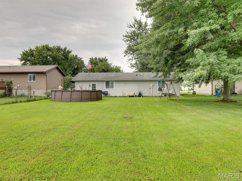 Photo 5 of Single family home for sale at 325 Westwood Dr, Kahoka, MO 63445 | MLS# MIS26054028 | Listing updated on 2026-09-02