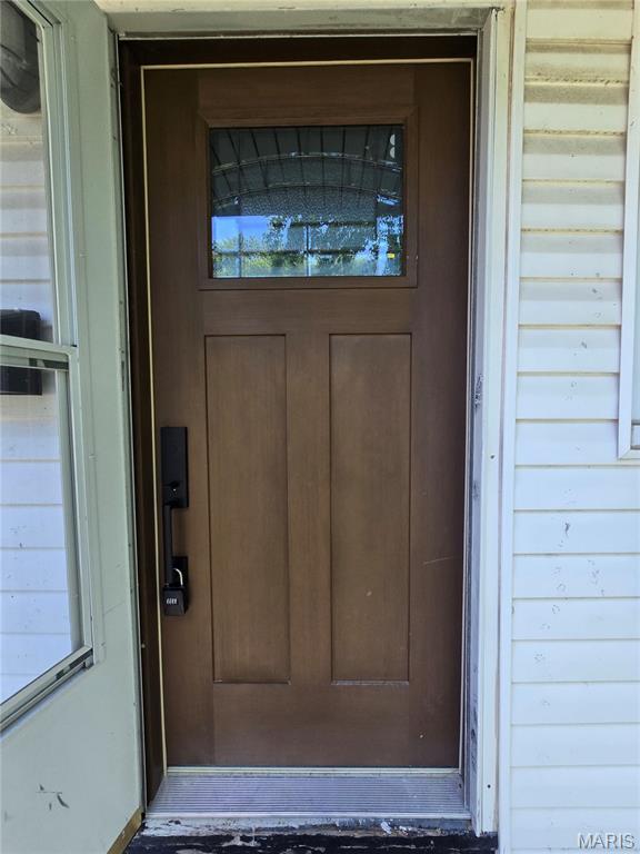 2nd image of 10642 Dunkeld Cir, Saint Louis, MO 63137 | MLS# MIS26054040