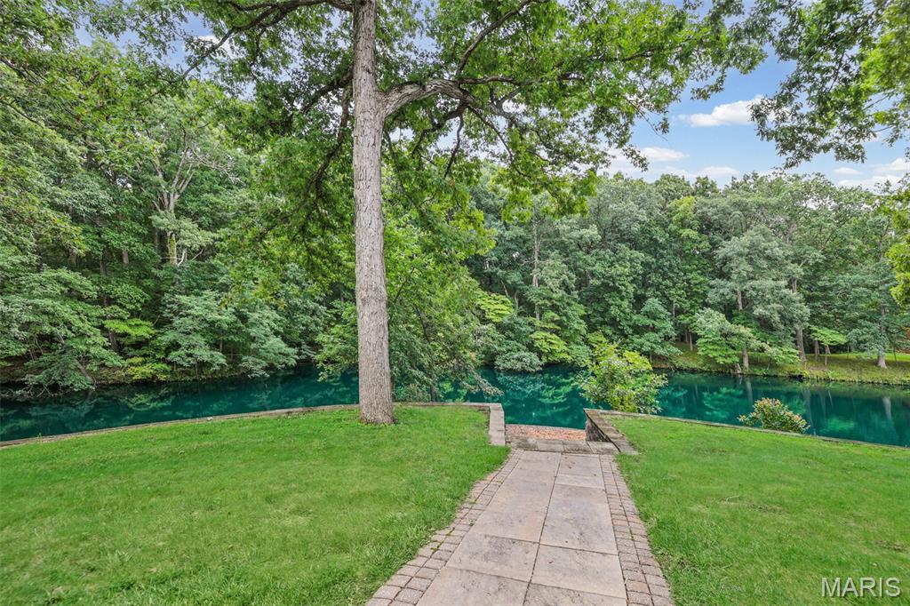 4th image of 2409 Winter Ln, Godfrey, IL 62035 | MLS# MIS26054057