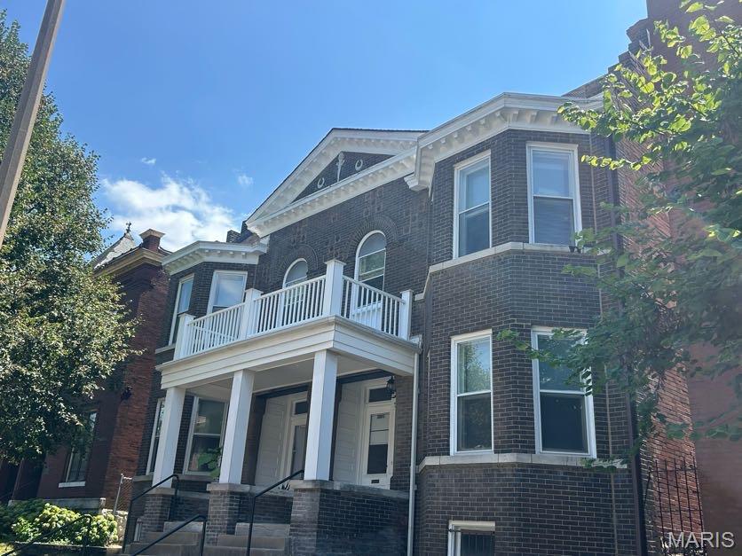 2nd image of 3666 Russell Blvd, St Louis, MO 63110 | MLS# MIS26054163