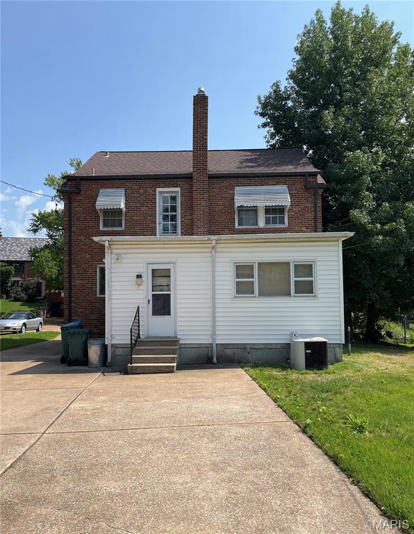 4th image of 7262 Ravinia Dr, St Louis, MO 63121 | MLS# MIS26054166
