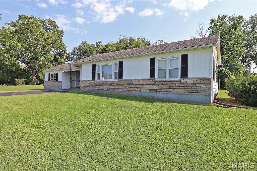 2nd image of 302 Fairview Ln, Desloge, MO 63601 | MLS# MIS26054251