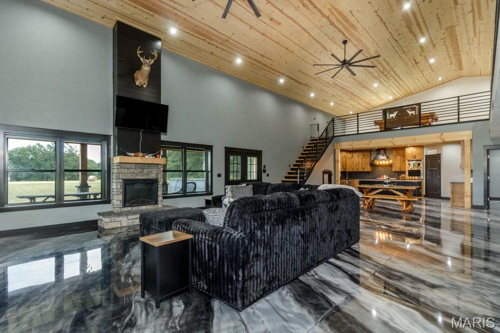 4th image of 27230 Pelican Dr, Lebanon, MO 65536 | MLS# MIS26054258