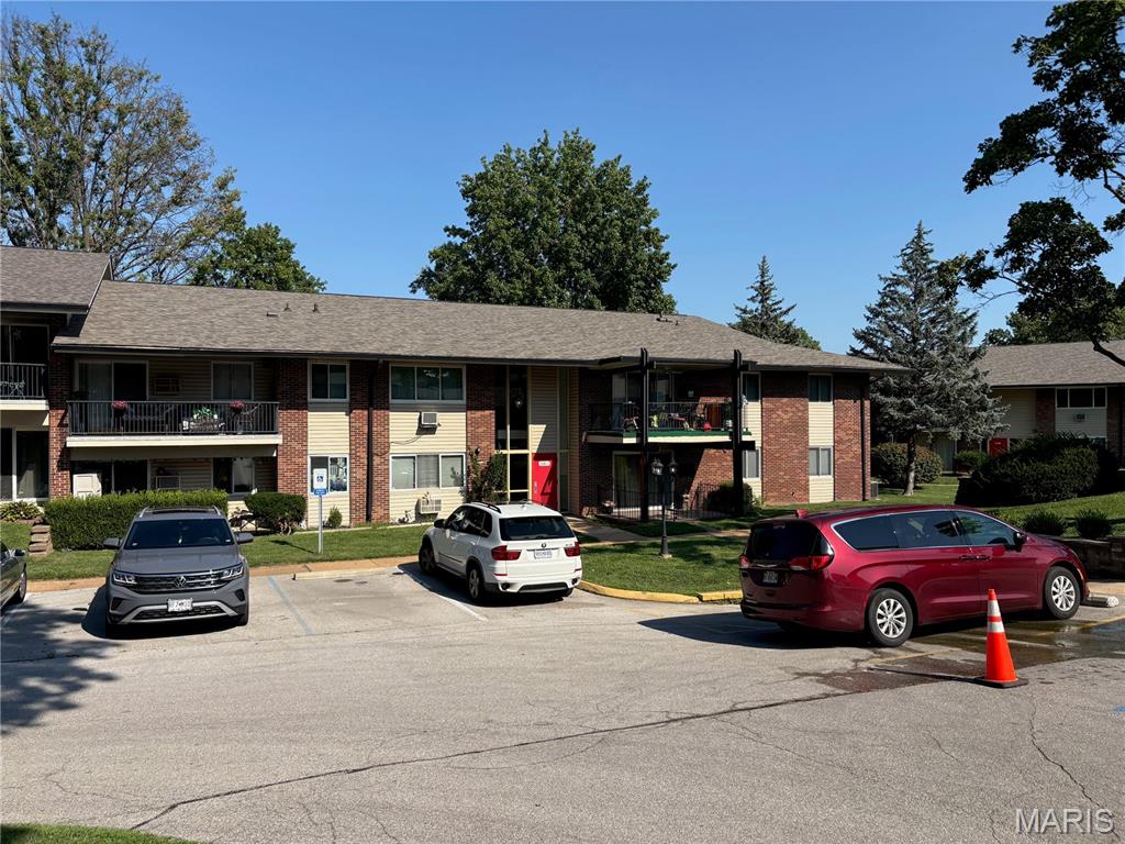 1st image of 10011 Echoridge Ln #G, Mehlville, MO 63125 | MLS# MIS26054269