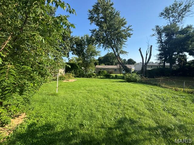 image of 10593 Clarendon Ave, St Louis, MO 63114 | MLS# MIS26054288