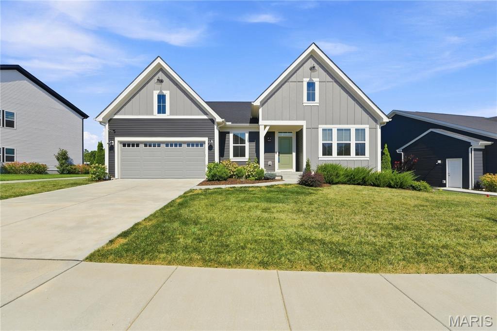 Photo 2 of Single family home for sale at 221 Kerry Downs Dr, O Fallon, MO 63368 | MLS# MIS26054319 | Listing updated on 2026-09-04