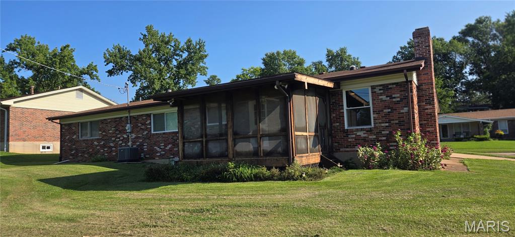 2nd image of 4828 Broad Oak Dr, Unincorporated, MO 63128 | MLS# MIS26054320