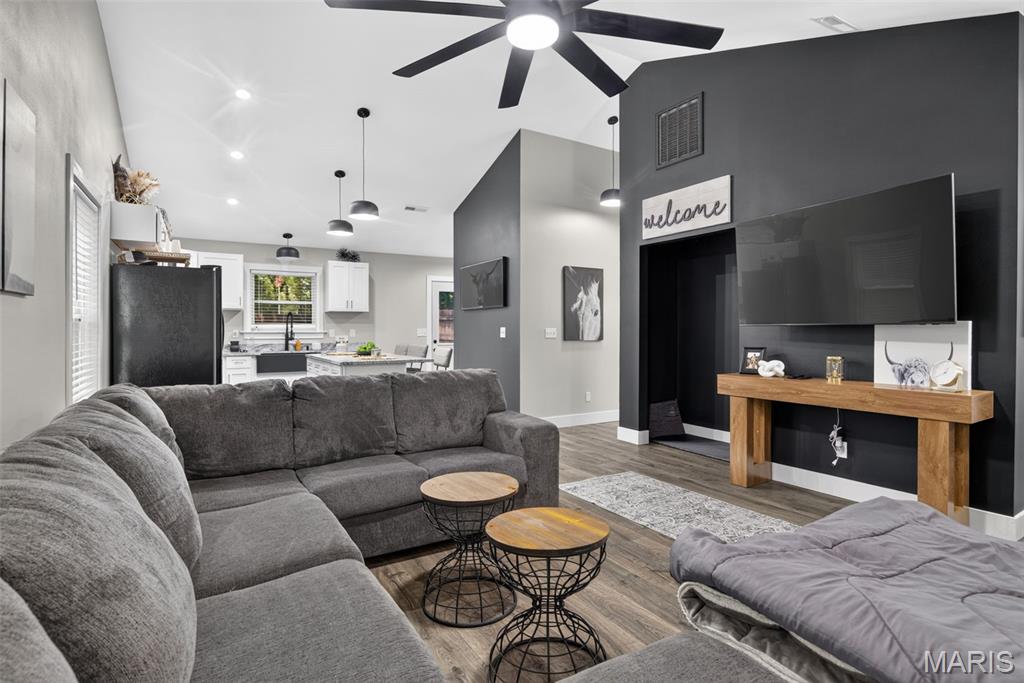 4th image of 6156 J-M Ct, French Village, MO 63036 | MLS# MIS26054329