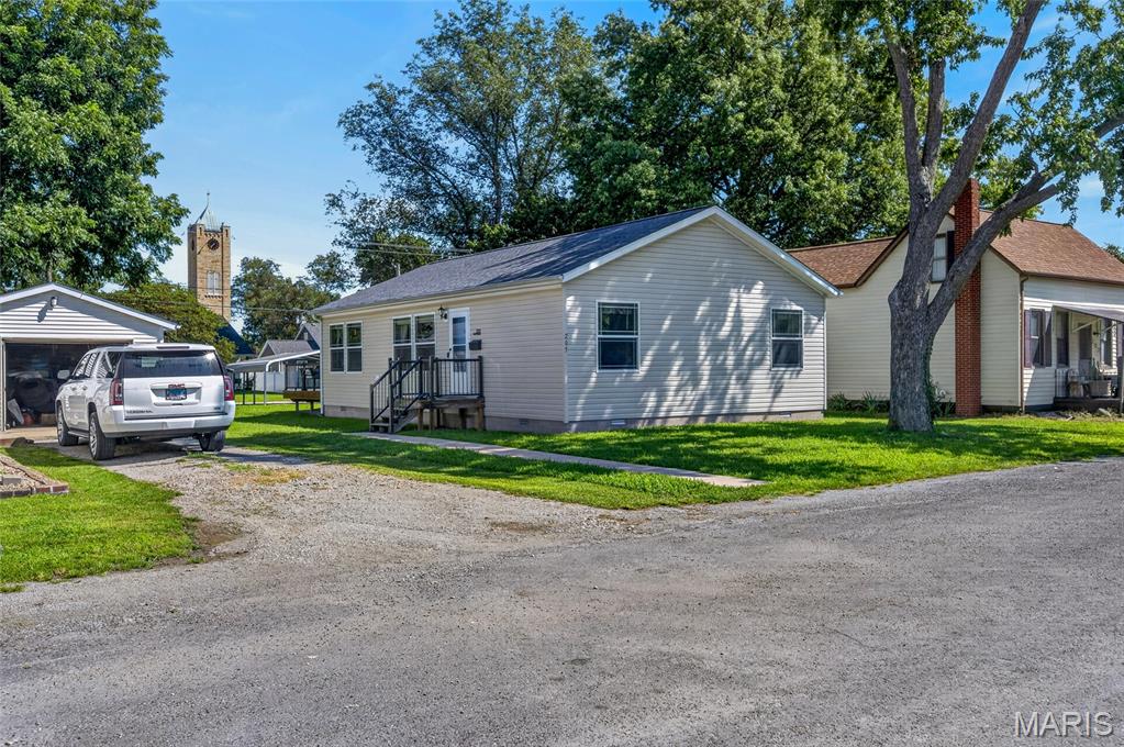 1st image of 205 W Iowa St, Trenton, IL 62293 | MLS# MIS26054358