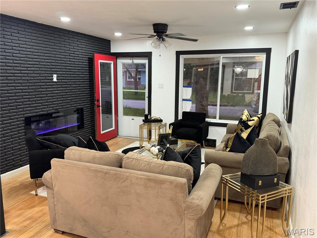 image of 9356 Laramie Dr, Bellefontaine Nghbrs, MO 63137 | MLS# MIS26054376