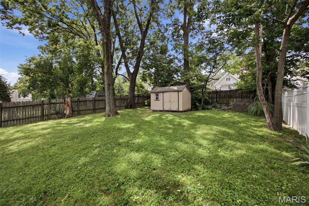 2nd image of 929 N Harrison Ave, Kirkwood, MO 63122 | MLS# MIS26054450