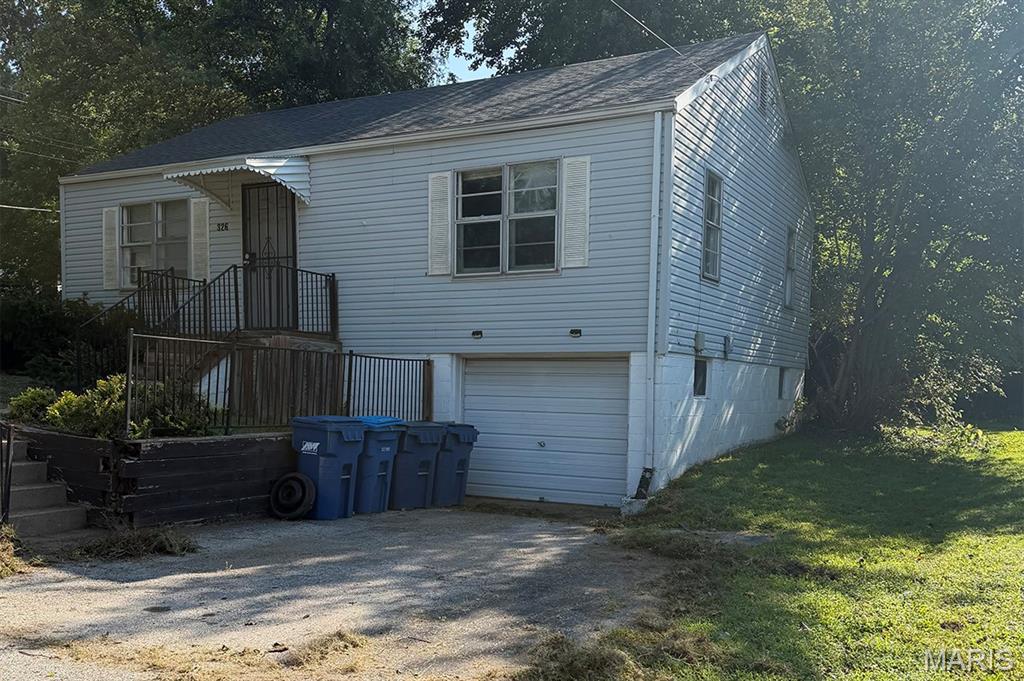 2nd image of 326 Atwater Ave, St Louis, MO 63135 | MLS# MIS26054473