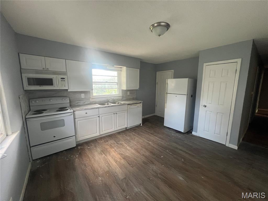 4th image of 10206 Prince Dr, St Louis, MO 63136 | MLS# MIS26054485