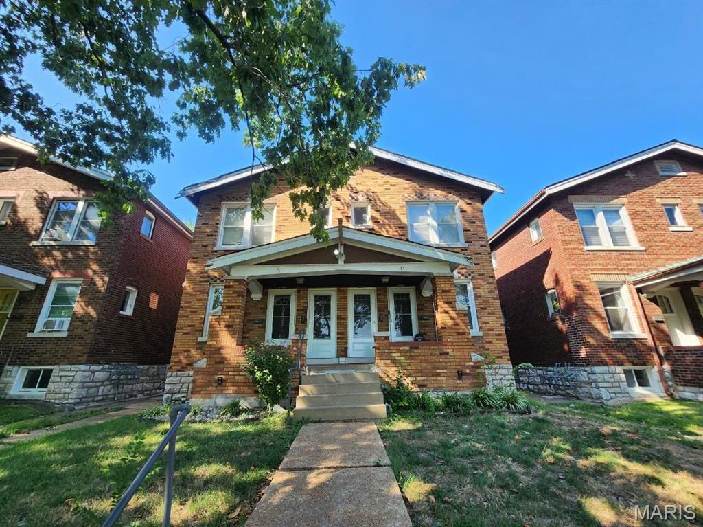 4th image of 3837 Dunnica Ave, St Louis, MO 63116 | MLS# MIS26054487