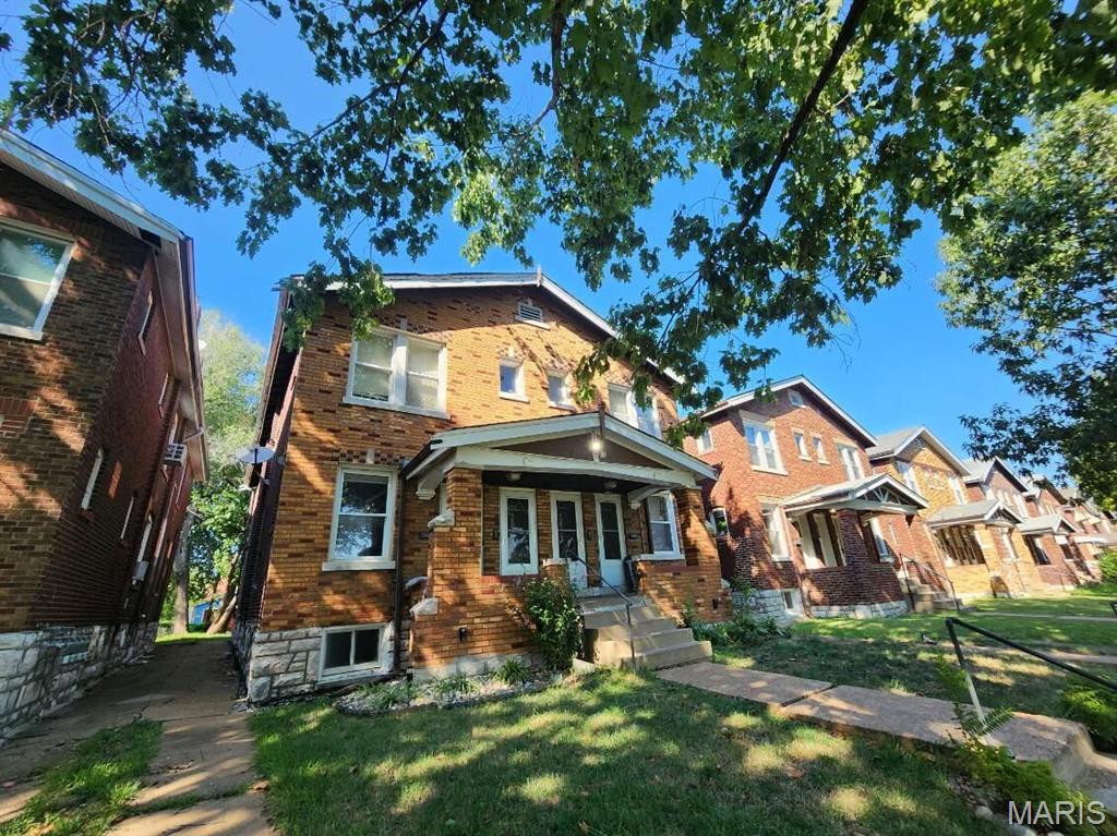 2nd image of 3837 Dunnica Ave, St Louis, MO 63116 | MLS# MIS26054487