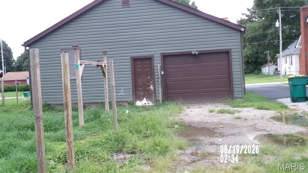 3rd image of 221 E Laurel St, Millstadt, IL 62260 | MLS# MIS26054562