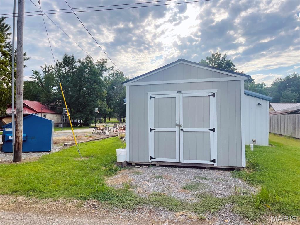 Photo 33 of Single family home for sale at 810 & 812 W Oak, Dexter, MO 63841 | MLS# MIS26054594 | Listing updated on 2026-09-01
