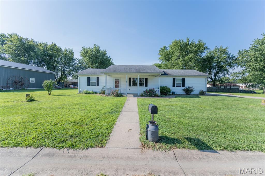 2nd image of 406 E Trades Dr, Belle, MO 65013 | MLS# MIS26054618
