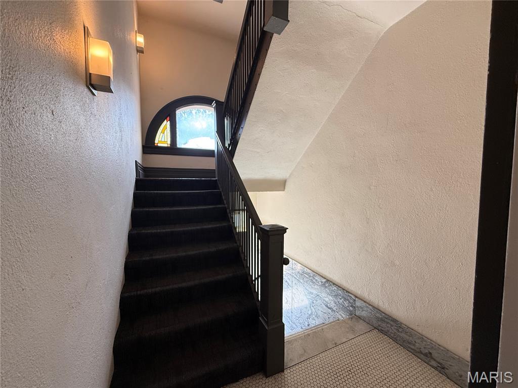 4th image of 5621 Pershing Ave, St. Louis, MO 63112