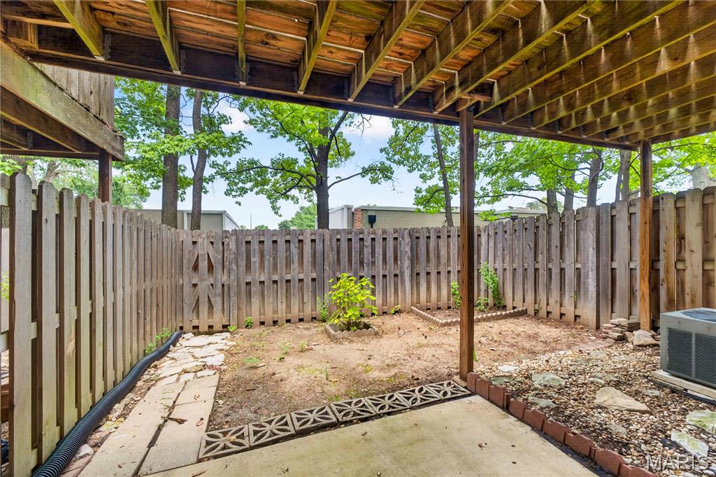 16th image of 11515 Moonstone Ct, Unincorporated, MO 63146 | MLS# MIS26054721