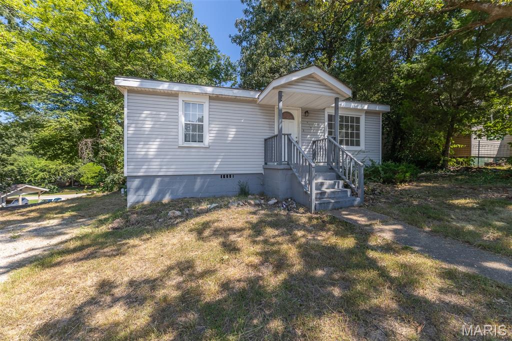 3rd image of 959 Mulberry St, Poplar Bluff, MO 63901 | MLS# MIS26054762
