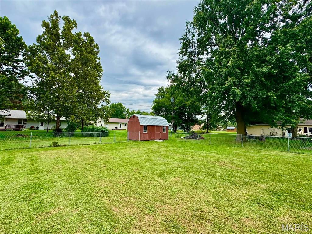 17th image of 816 Lawn St, Monroe City, MO 63456 | MLS# MIS26054764