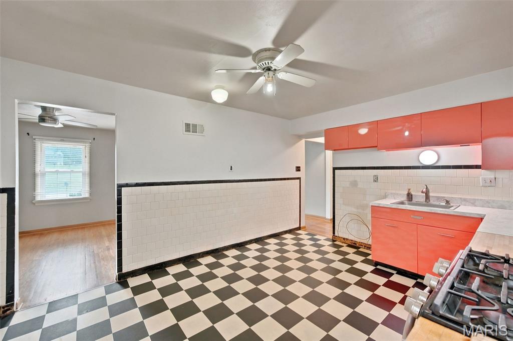 2nd image of 10408 Dandridge Dr, St Louis, MO 63123 | MLS# MIS26055301