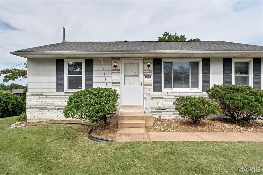 41st image of 10408 Dandridge Dr, St Louis, MO 63123 | MLS# MIS26055301