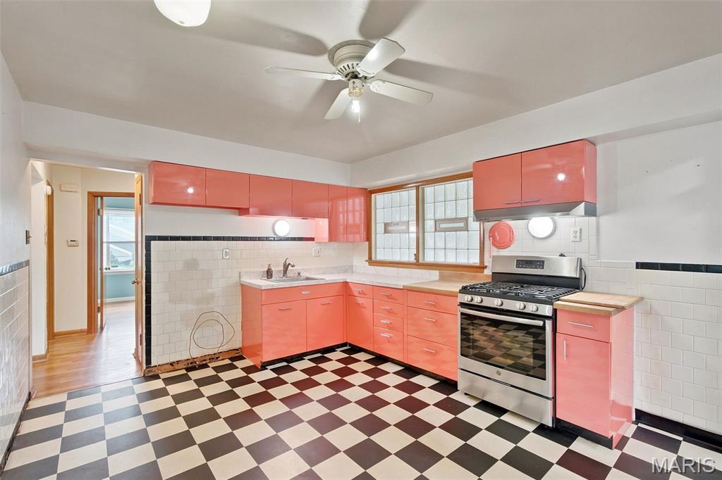 3rd image of 10408 Dandridge Dr, St Louis, MO 63123 | MLS# MIS26055301