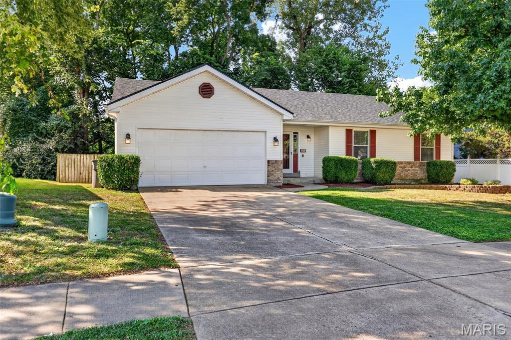 Photo 2 of Single family home for sale at 206 Geranium Dr, O Fallon, MO 63366 | MLS# MIS26055720 | Listing updated on 2026-09-03