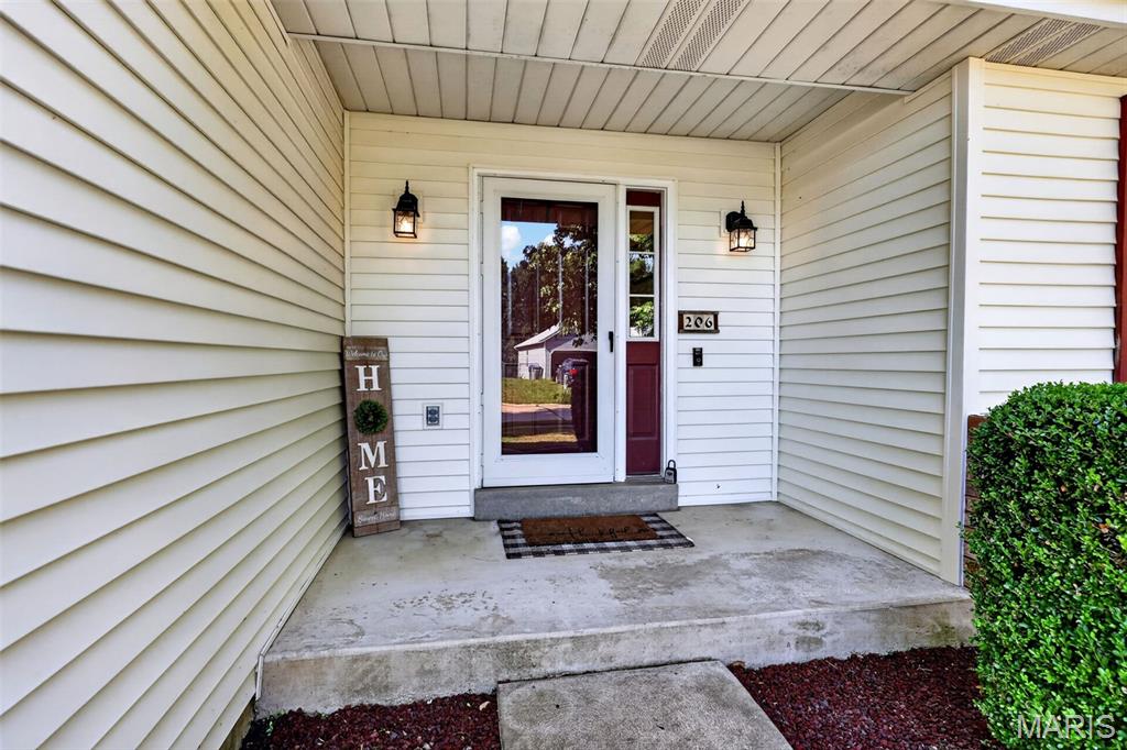 Photo 5 of Single family home for sale at 206 Geranium Dr, O Fallon, MO 63366 | MLS# MIS26055720 | Listing updated on 2026-09-03