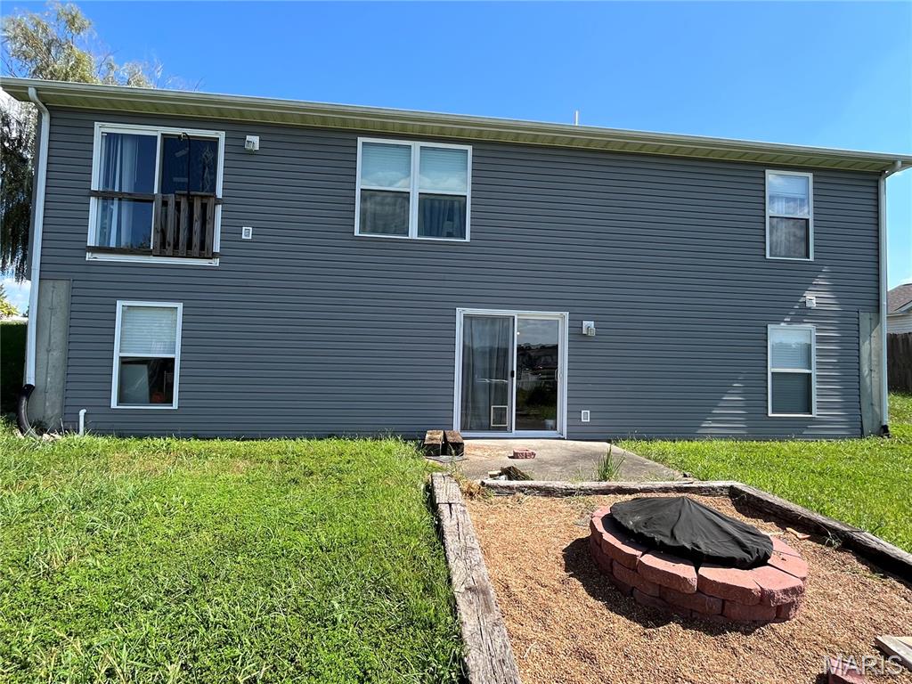 2nd image of 13 Colton Jesse Dr, Winfield, MO 63389 | MLS# MIS26055781