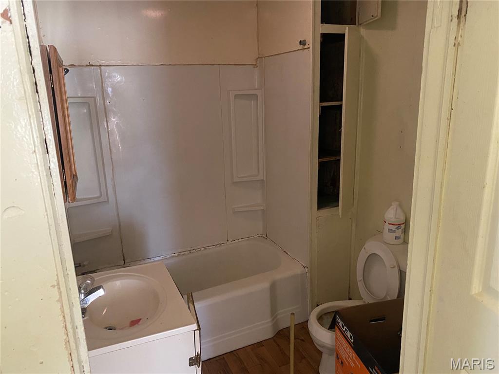 8th image of 429 Arthur St, Poplar Bluff, MO 63901 | MLS# MIS26055998